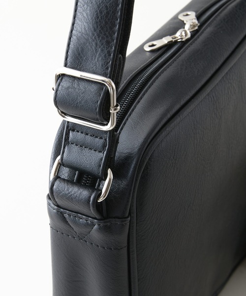 PUMA（プーマ）の「【PUMA/プーマ】【容量4L 高見えPUレザー】ビンテージPUショルダーバッグ 内ポケット付き レトロ ストリート y2k スポーツミックス 古着風 おしゃれ ユニセックス（ショルダーバッグ・メンズ・グリーン/ブラック/ブラウン/ホワイト・FREE）」の9枚目の写真