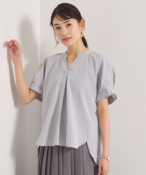 ITS'DEMO(イッツデモ)の「袖タックスキッパーブラウス(シャツ/ブラウス・レディース・ホワイト系5/ブラック系2/サックスブルー系2・00)」の2枚目の写真
