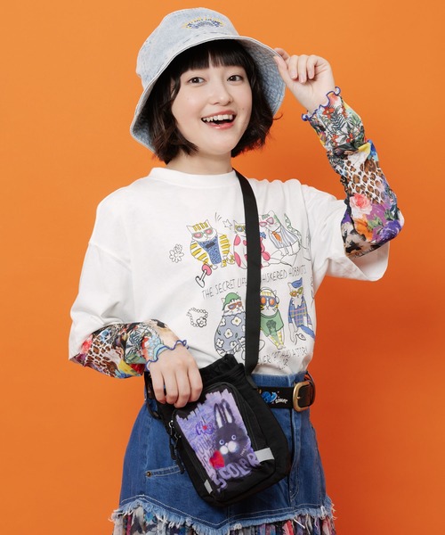 ScoLar（スカラー）の「662448：もこもこラビル柄 保冷・撥水ナイロンボトルホルダー（ショルダーバッグ・レディース・ブラック/ベージュ/グリーン/オレンジ・FREE）」の2枚目の写真