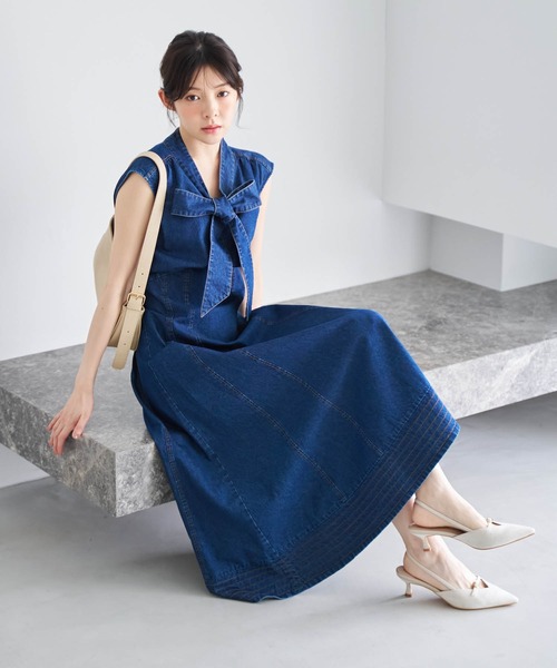 NOELA(ノエラ)の「デニムリボンワンピース(ワンピース・レディース・インディゴブルー/ダークインディゴブルー・S/M)」の5枚目の写真