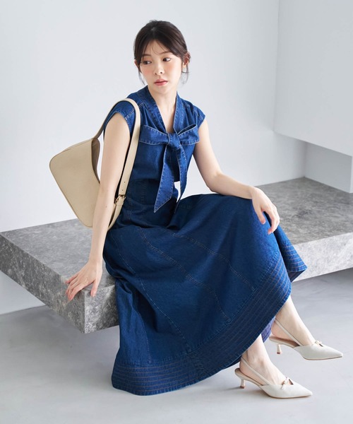 NOELA(ノエラ)の「デニムリボンワンピース(ワンピース・レディース・インディゴブルー/ダークインディゴブルー・S/M)」の6枚目の写真