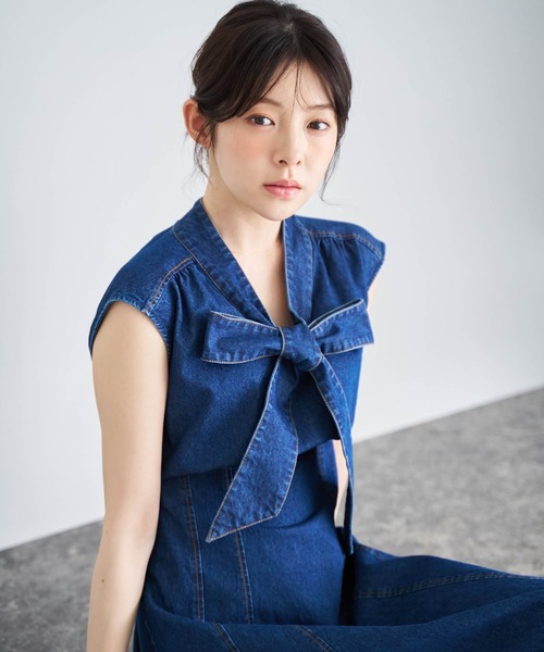 NOELA(ノエラ)の「デニムリボンワンピース(ワンピース・レディース・インディゴブルー/ダークインディゴブルー・S/M)」の8枚目の写真