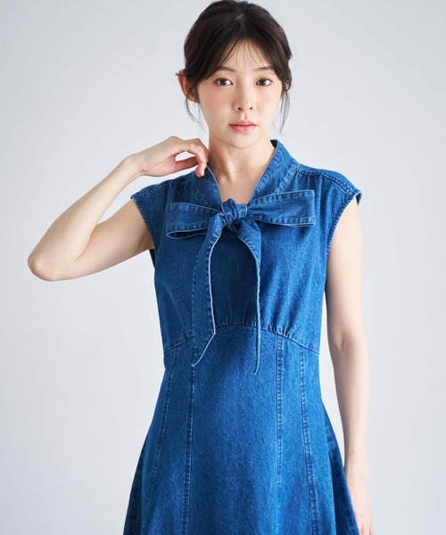 NOELA(ノエラ)の「デニムリボンワンピース(ワンピース・レディース・インディゴブルー/ダークインディゴブルー・S/M)」の15枚目の写真