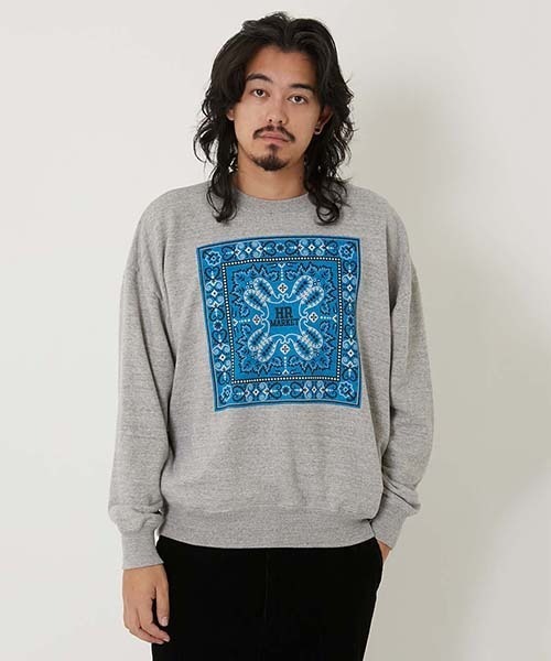 HOLLYWOOD RANCH MARKET(ハリウッドランチマーケット)の「ペイズリーバンダナプリント クルーネックスウェット(スウェット・メンズ・レッド/ブルー・S/M/L/XL)」の3枚目の写真