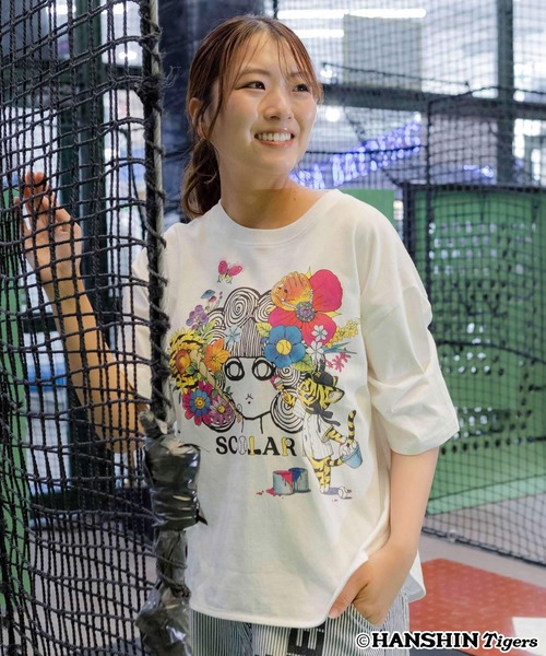 ScoLar(スカラー)の「462024:阪神タイガース×ScoLar スカラー花柄xちいさなトラのこども柄Tシャツ(Tシャツ/カットソー・レディース・オフホワイト/ブラック・L/M)」の21枚目の写真