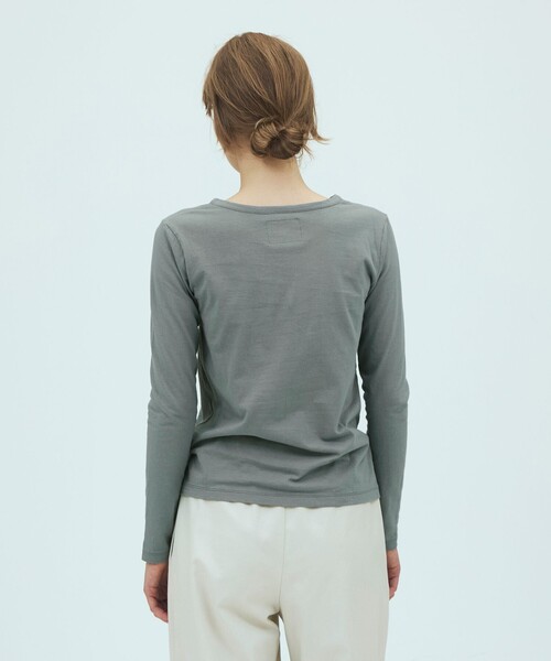 v::room(ヴィルーム)の「V::room コットンジャージー ヘンリーネックロングスリーブプルオーバー(Tシャツ/カットソー・レディース・グレー/ホワイト/ベージュ・FREE)」の11枚目の写真