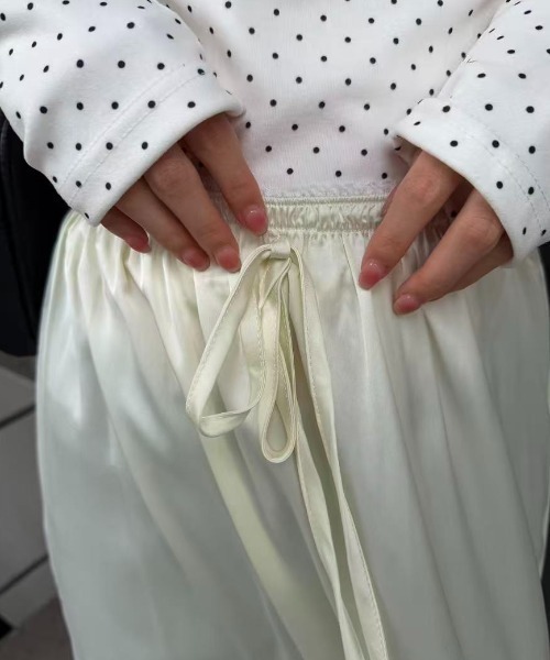 mebole(メボレ)の「satin lace long skirt(スカート・レディース・ブルー/アイボリー・FREE)」の17枚目の写真