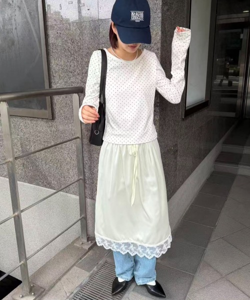 mebole(メボレ)の「satin lace long skirt(スカート・レディース・ブルー/アイボリー・FREE)」の21枚目の写真