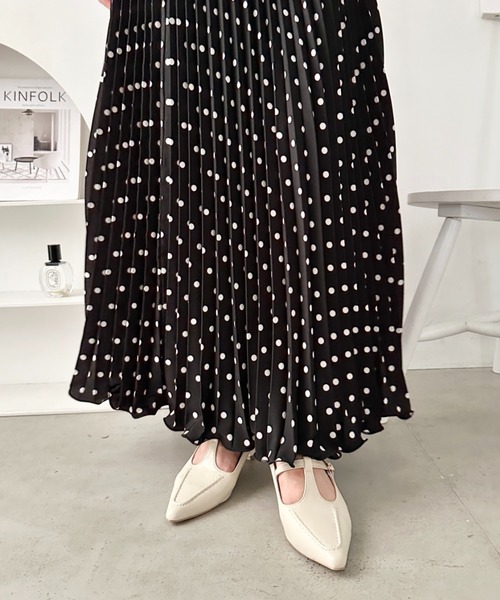 wears（ウェアーズ）の「【ローヒール】ポインテッドトゥTストラップ メリージェーンパンプス（パンプス・レディース・ブラウン/ブラック/オフホワイト・23.5cm/24.5cm）」の18枚目の写真