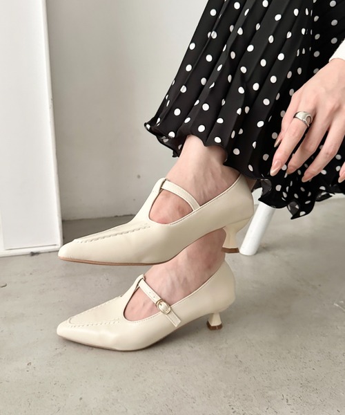 wears（ウェアーズ）の「【ローヒール】ポインテッドトゥTストラップ メリージェーンパンプス（パンプス・レディース・ブラウン/ブラック/オフホワイト・23.5cm/24.5cm）」の16枚目の写真
