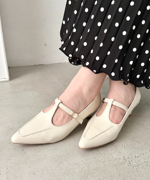 wears（ウェアーズ）の「【ローヒール】ポインテッドトゥTストラップ メリージェーンパンプス（パンプス・レディース・ブラウン/ブラック/オフホワイト・23.5cm/24.5cm）」の15枚目の写真