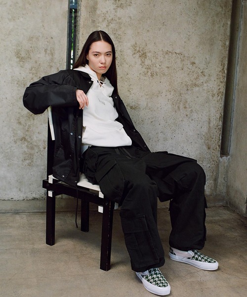 VANS(バンズ)の「VANS PREMIUM スリッポン 98 / Slip-On Reissue 98 LX HOUNDSTO VN000CSEYWC1(スリッポン・メンズ・ピンク・8)」の8枚目の写真