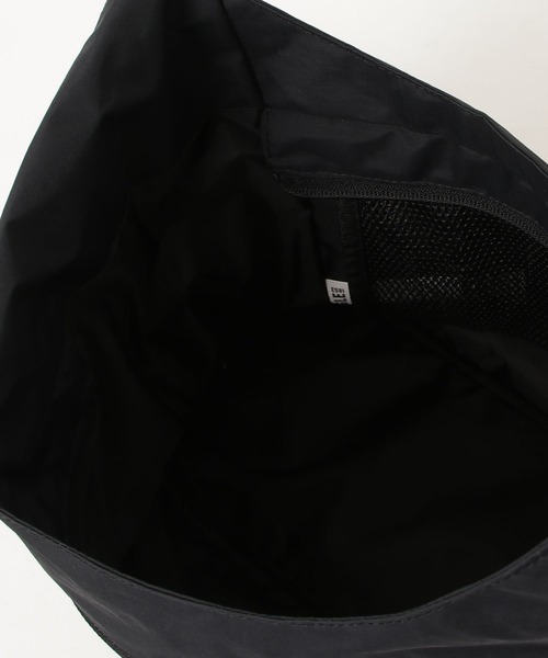 AIGLE(エーグル)の「EARTH 撥水 2WAYショルダートートバッグ 10L(ショルダーバッグ・レディース・バイオレット/ブラック・FREE)」の13枚目の写真