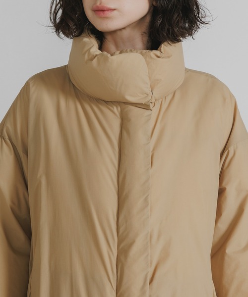 NANGA(ナンガ)の「NANGA / STAND COLLAR DOWN JACKET W / ND2442-1A602 秋服 冬服(ダウンジャケット/コート・レディース・イエロー・S)」の4枚目の写真