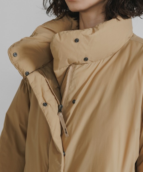 NANGA(ナンガ)の「NANGA / STAND COLLAR DOWN JACKET W / ND2442-1A602 秋服 冬服(ダウンジャケット/コート・レディース・イエロー・S)」の7枚目の写真