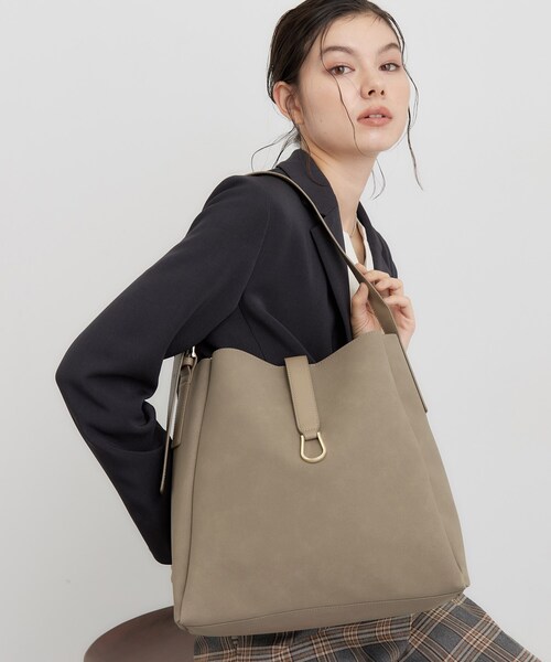 THE SHOP TK (ザ ショップ ティーケー )の「スエード調&スムースワンショルダーバッグ(ショルダーバッグ・レディース・カーキ系3/ブラック/ピンク系その他・00)」の1枚目の写真