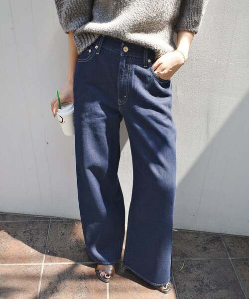 Levi's(リーバイス)の「Levi’s/リーバイス SLOBE別注 CINCH WIDE LEG デニムパンツ(デニムパンツ・レディース・ネイビー/ブルー・26cm/25cm/24cm/29cm/23cm/28cm/27cm)」の10枚目の写真