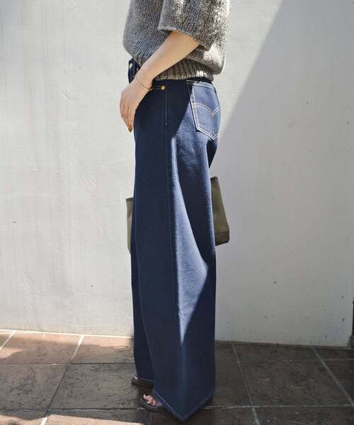 Levi's(リーバイス)の「Levi’s/リーバイス SLOBE別注 CINCH WIDE LEG デニムパンツ(デニムパンツ・レディース・ネイビー/ブルー・26cm/25cm/24cm/29cm/23cm/28cm/27cm)」の11枚目の写真