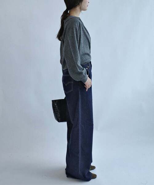 Levi's(リーバイス)の「Levi’s/リーバイス SLOBE別注 CINCH WIDE LEG デニムパンツ(デニムパンツ・レディース・ネイビー/ブルー・26cm/25cm/24cm/29cm/23cm/28cm/27cm)」の17枚目の写真