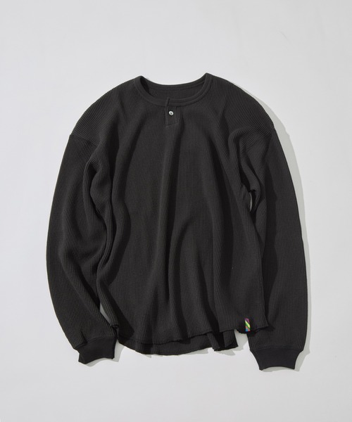 is-ness(イズネス)の「【is-ness/イズネス】Thermal Henley Long-sleeve Shirt(Tシャツ/カットソー・メンズ・ブラック/オフホワイト・L/M)」の1枚目の写真