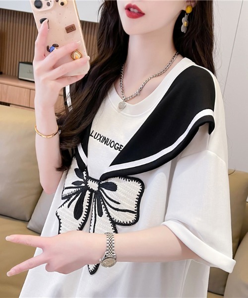 semuse(セミューズ)の「韓国ガーリーセーラーリボンミニワンピース(ワンピース・レディース・ホワイト/ブラック・FREE)」の2枚目の写真