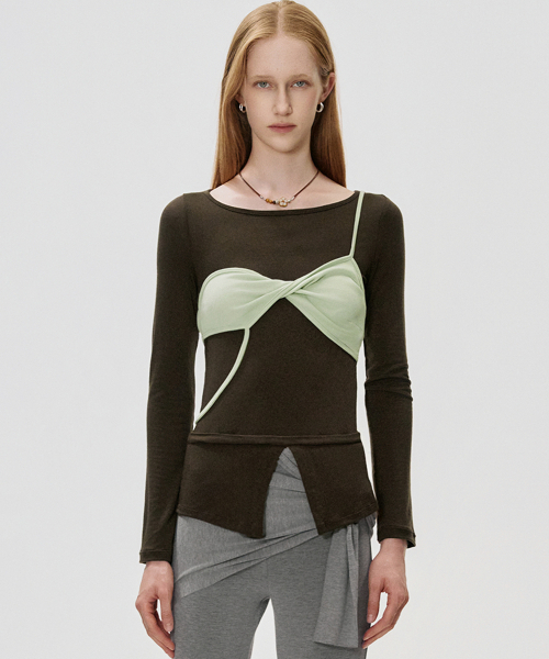 KIMZISU(キムジス)の「Twisted Bra Layer T-shirt_BROWN(Tシャツ/カットソー・レディース・ブラウン・SMALL/MEDIUM)」の2枚目の写真