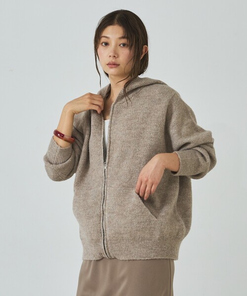 abahouse mavie(アバハウスマヴィ)の「ニットジップパーカー(ニット/セーター・レディース・ブラウン/グレイッシュベージュ/グレー・フリー)」の6枚目の写真
