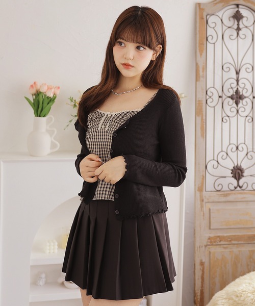 Anely(アネリー)の「【2点セット】 チェック柄シャーリングキャミソール×リブカーディガン(その他トップス・レディース・ブラック/レッド/ブラウン・FREE)」の16枚目の写真