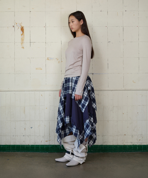 MOODBETTER(ムード ベター)の「BASIC COLOR LONG SLEEVE BEIGE(Tシャツ/カットソー・レディース・その他・FREE)」の3枚目の写真