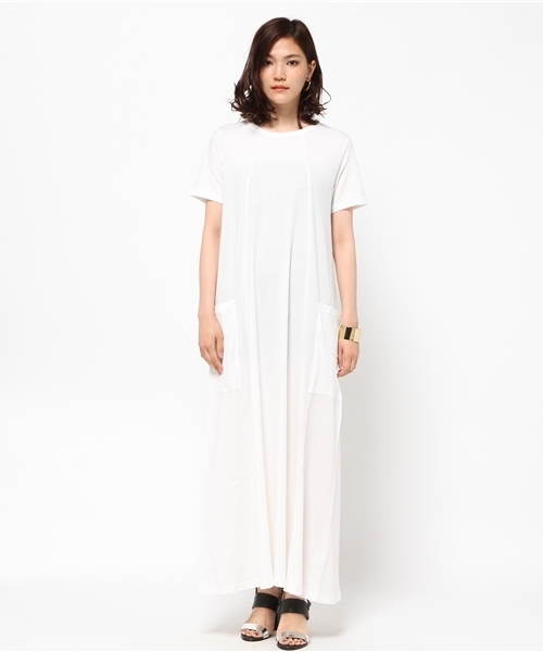 MOUSSY（マウジー）の「LONG FLARE CUT OP（ワンピース・レディース・ベージュ/ブラック/ホワイト・FREE）」の4枚目の写真