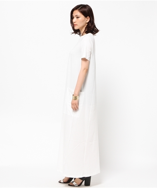 MOUSSY（マウジー）の「LONG FLARE CUT OP（ワンピース・レディース・ベージュ/ブラック/ホワイト・FREE）」の5枚目の写真