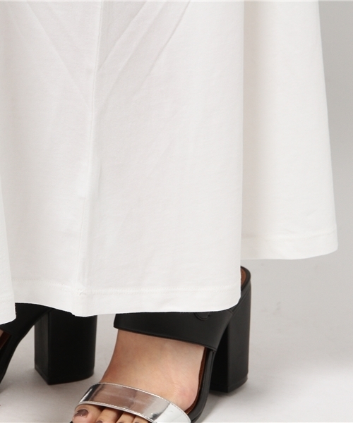 MOUSSY（マウジー）の「LONG FLARE CUT OP（ワンピース・レディース・ベージュ/ブラック/ホワイト・FREE）」の10枚目の写真