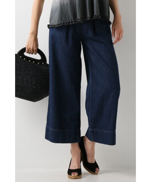 Spick & Span（スピックアンドスパン）の「10ozデニムクロップバギーパンツ◆（その他パンツ・レディース・ホワイト/ブルー・38/36/40）」の2枚目の写真