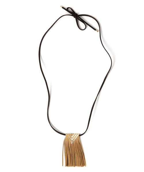 INTERPLANET WINGS(インタープラネットウィング)の「スエードフリンジネックレス(ネックレス・レディース・グレー/キャメル/ワイン・フリー)」の2枚目の写真