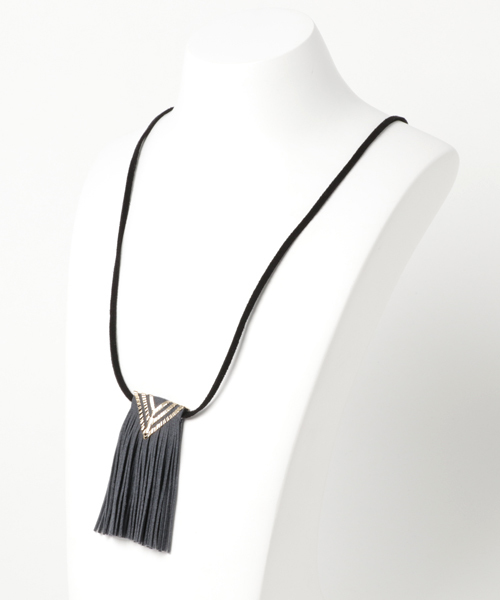 INTERPLANET WINGS(インタープラネットウィング)の「スエードフリンジネックレス(ネックレス・レディース・グレー/キャメル/ワイン・フリー)」の6枚目の写真