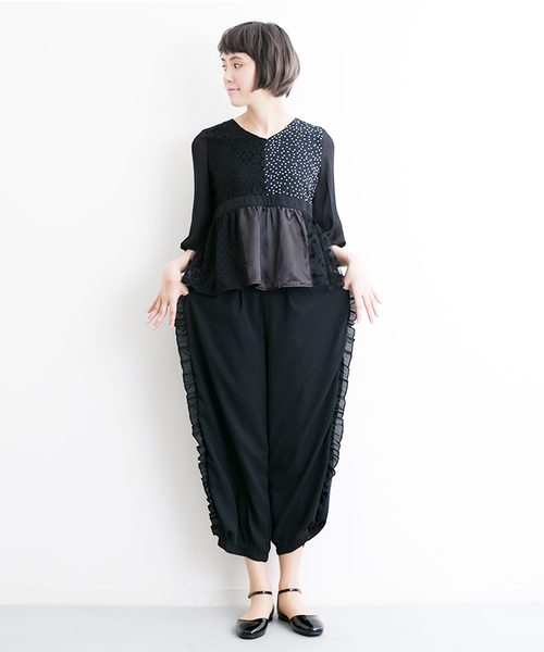 merlot plus（メルロープリュス）の「異素材パッチワークブラウス5800（シャツ/ブラウス・レディース・ブラック/ベージュ・FREE）」の14枚目の写真