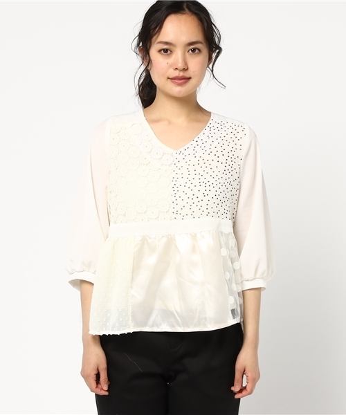 merlot plus（メルロープリュス）の「異素材パッチワークブラウス5800（シャツ/ブラウス・レディース・ブラック/ベージュ・FREE）」の3枚目の写真