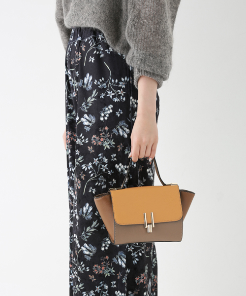 RODE SKO（ロデスコ）の「MIES シングルショルダーバッグ（ショルダーバッグ・レディース・ネイビー/キャメル/レッド系その他・ONE）」の21枚目の写真