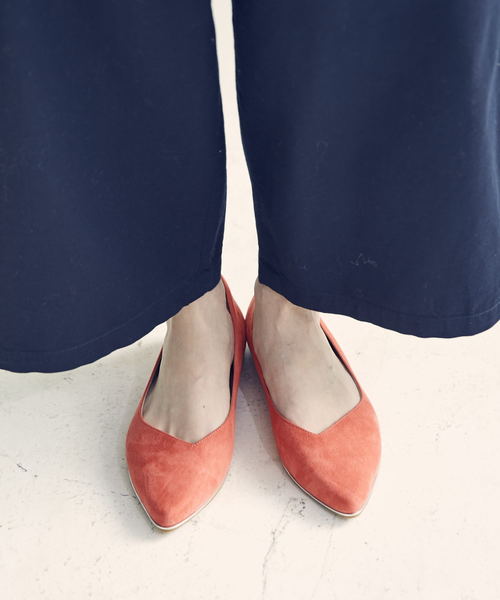 ORiental TRaffic（オリエンタルトラフィック）の「春夏★メタリックラインパンプス★8115（パンプス・レディース・ネイビー/ベージュ/グリーン/ピンク・37/38/33/34/35/36/39/40/41/42/43）」の4枚目の写真