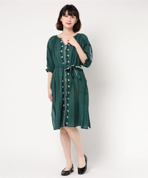 LBC（エルビーシー）の「ドビー刺繍ガウンワンピース（ワンピース・レディース・グリーン/ネイビー・M）」の5枚目の写真