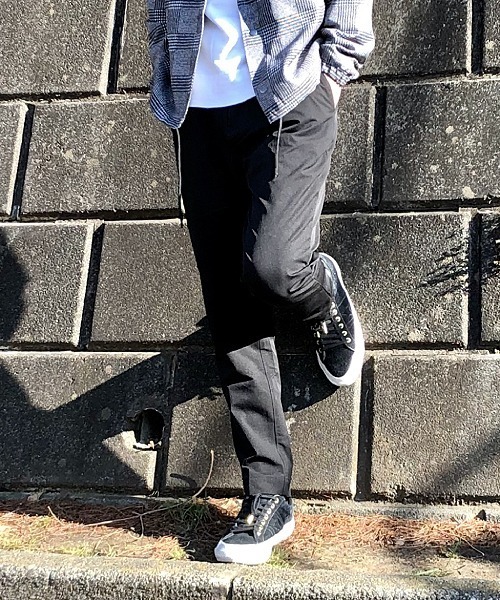 Hub&Spoke（ハブアンドスポーク）の「ストレッチテーパードパンツ（その他パンツ・メンズ・ブラック/ベージュ/グレー/ネイビー・MEDIUM/LARGE/X-LARGE）」の17枚目の写真