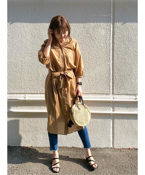 DISCOAT（ディスコート）の「キュームコアVネック前開きワンピース（ワンピース・レディース・ネイビー/オフホワイト/サンドベージュ/バイオレット・FREE）」の17枚目の写真