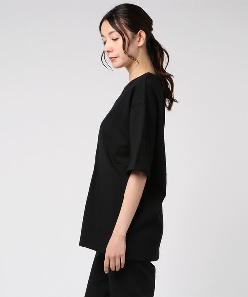 ENVYM（アンビー）の「ネックポイントベルトＴ－ＳＨ（Tシャツ/カットソー・レディース・ホワイト/ブラック・FREE）」の4枚目の写真