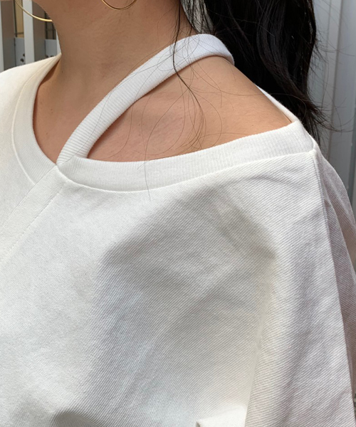 ENVYM（アンビー）の「ネックポイントベルトＴ－ＳＨ（Tシャツ/カットソー・レディース・ホワイト/ブラック・FREE）」の9枚目の写真