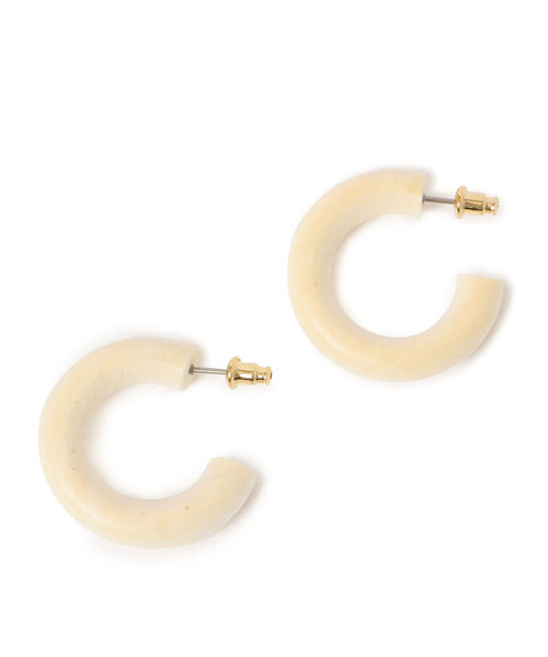 SHIPS(シップス)の「ウッドミニフープピアス(ピアス(両耳用)・レディース・ナチュラル/ブラウン・ONE SIZE)」の1枚目の写真