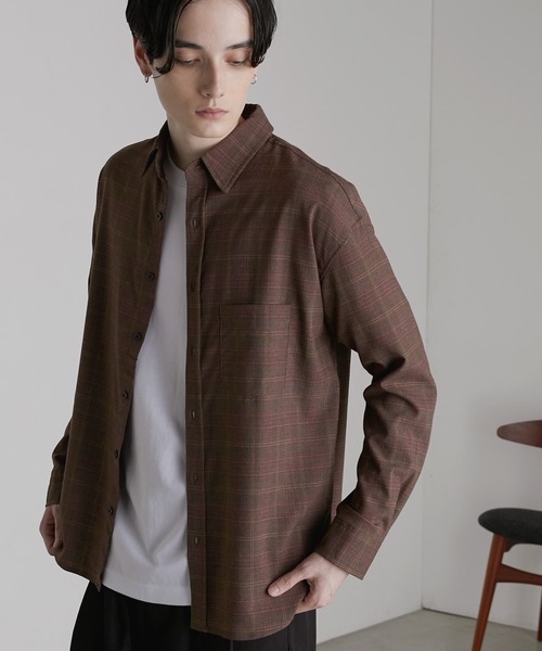 MONO-MART（モノマート）の「オーバーサイズTRストレッチレギュラーカラーシャツ L/S（シャツ/ブラウス・メンズ・ブラック/ブラウン/グレー/オフホワイト/ボルドー/モカ/グレー系その他/ブルー系その他/ストライプ/グレー系その他2/ブラウン系その他/ベージュ系その他/オリーブ/ネイビー/ブルー系その他2/インディゴブルー/ベージュ系その他2/ベージュ系その他3/グリーン系その他/グレー系その他3/グレー系その他4/ブラウン系その他2/グレイッシュベージュ/ダークブラウン/サックスブルー/グリーン系その他2/ライラック/ブラウン系その他3/ブルー/グリーン・M/L/XL/S）」の12枚目の写真