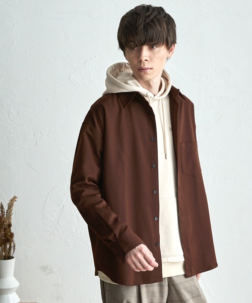 MONO-MART（モノマート）の「オーバーサイズTRストレッチレギュラーカラーシャツ L/S（シャツ/ブラウス・メンズ・ブラック/ブラウン/グレー/オフホワイト/ボルドー/モカ/グレー系その他/ブルー系その他/ストライプ/グレー系その他2/ブラウン系その他/ベージュ系その他/オリーブ/ネイビー/ブルー系その他2/インディゴブルー/ベージュ系その他2/ベージュ系その他3/グリーン系その他/グレー系その他3/グレー系その他4/ブラウン系その他2/グレイッシュベージュ/ダークブラウン/サックスブルー/グリーン系その他2/ライラック/ブラウン系その他3/ブルー/グリーン・M/L/XL/S）」の14枚目の写真