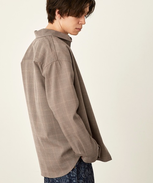 MONO-MART（モノマート）の「オーバーサイズTRストレッチレギュラーカラーシャツ L/S（シャツ/ブラウス・メンズ・ブラック/ブラウン/グレー/オフホワイト/ボルドー/モカ/グレー系その他/ブルー系その他/ストライプ/グレー系その他2/ブラウン系その他/ベージュ系その他/オリーブ/ネイビー/ブルー系その他2/インディゴブルー/ベージュ系その他2/ベージュ系その他3/グリーン系その他/グレー系その他3/グレー系その他4/ブラウン系その他2/グレイッシュベージュ/ダークブラウン/サックスブルー/グリーン系その他2/ライラック/ブラウン系その他3/ブルー/グリーン・M/L/XL/S）」の18枚目の写真