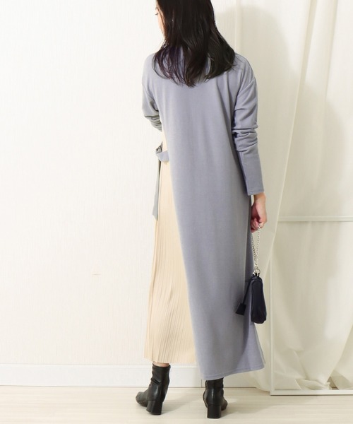 libelle more（リベル モア）の「サイドプリーツワンピース（ワンピース・レディース・ベージュ系その他/ブラック系その他2/ブラック系その他/ブルーグレー/ブラック系その他3/ブラック系その他4/ベージュ系その他2・FREE）」の5枚目の写真