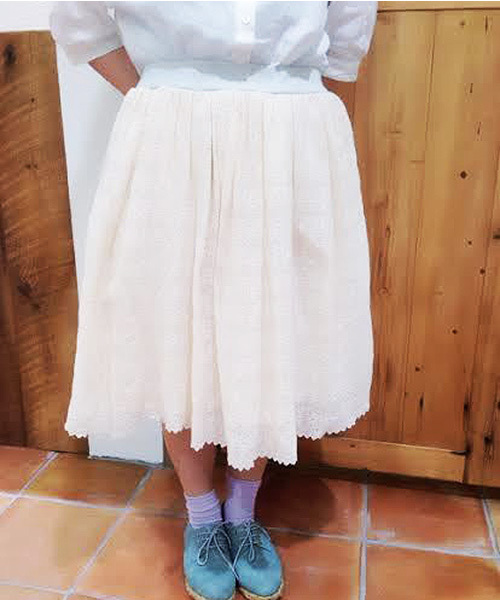 PUAL CE CIN（ピュアルセシン）の「ケミカルレースＳＫ（スカート・レディース・ホワイト/ナチュラル/ネイビー・FREE）」の15枚目の写真